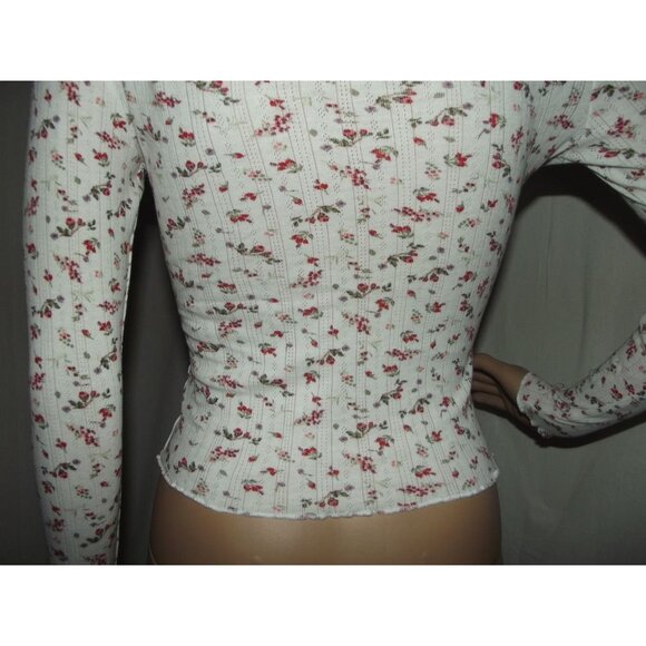 Rue21 Blouse Jr XS White rosebud floral pink ribbed v-neck knit top shirt cotton - Picture 11 of 12